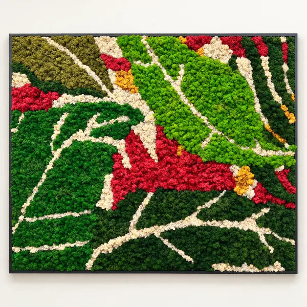 Quadro in verde stabilizzato realizzato per il Palazzo FAO, con cornice scura e disegno astratto verde, rosso, bianco e giallo